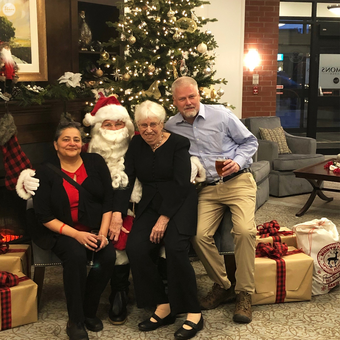vervesrliving's tweet photo. Throwback to our #Christmas Party where our Residents met #Santa at #CarpCommons Retirement Village! π
#verveseniorliving #seniorsrock #retirement #inspiredseniorliving #seniors #seniorliving #activeaging #holidayseason #throwbackthursday #tbt https://t.co/HNnPQRV7DT https://t.co/l5zUad2CV8