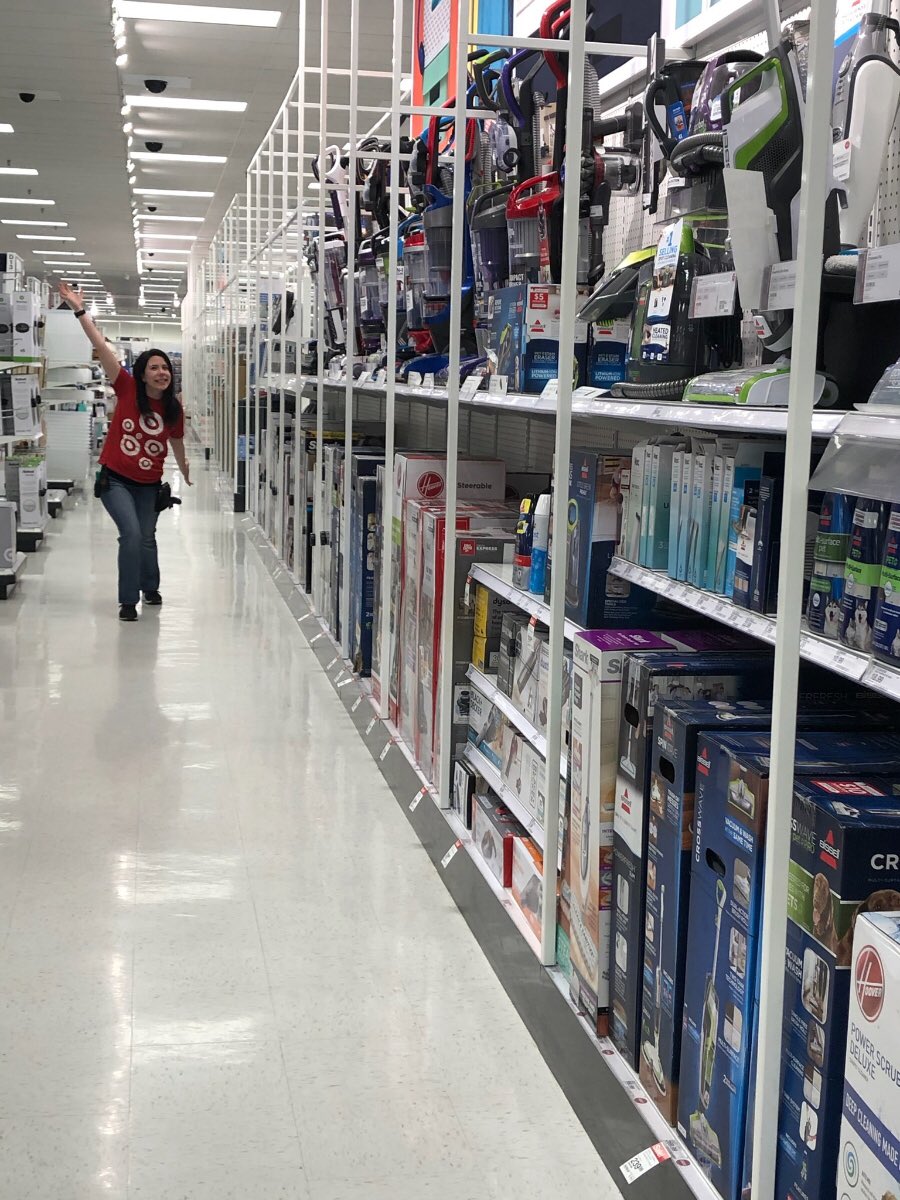 Krystal making the vacuum wall vacuum ready!  Look at her enthusiasm!  Looks amazing!  ⁦<a href="/AmundsenMark/">mark amundsen</a>⁩ ⁦<a href="/jennifernbest/">Jennifer Best</a>⁩ ⁦<a href="/jamaal_edwards/">Jamaal Edwards</a>⁩