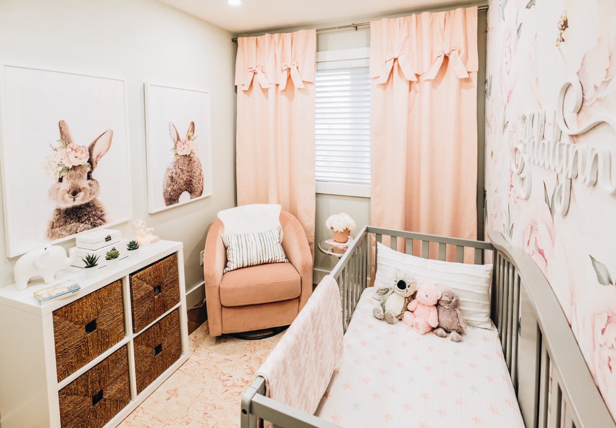 JonathanScott's tweet image. Irina and Dean’s home holds special memories, but became less functional as their family unexpectedly, yet happily grew. We loved transforming the house to fit the entire family. Go Inside the Design for more from last night’s episode of @PropertyBrother. bit.ly/PBFH204