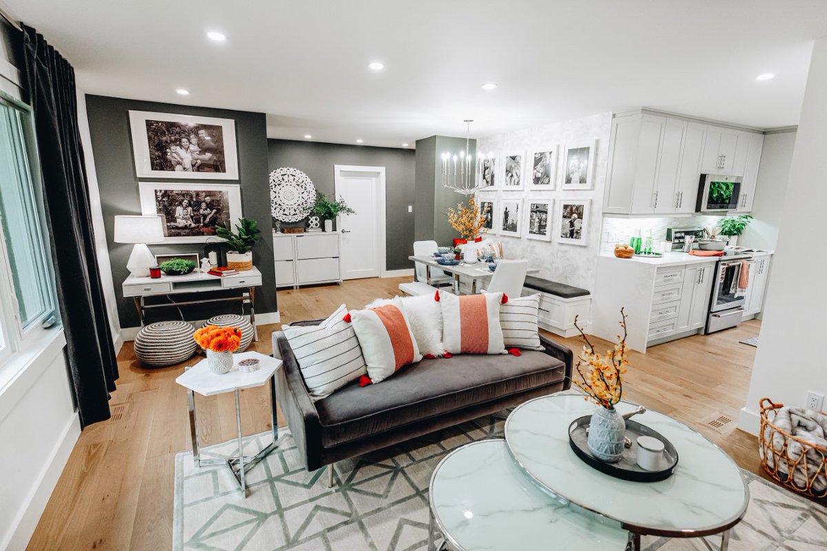 JonathanScott's tweet image. Irina and Dean’s home holds special memories, but became less functional as their family unexpectedly, yet happily grew. We loved transforming the house to fit the entire family. Go Inside the Design for more from last night’s episode of @PropertyBrother. bit.ly/PBFH204