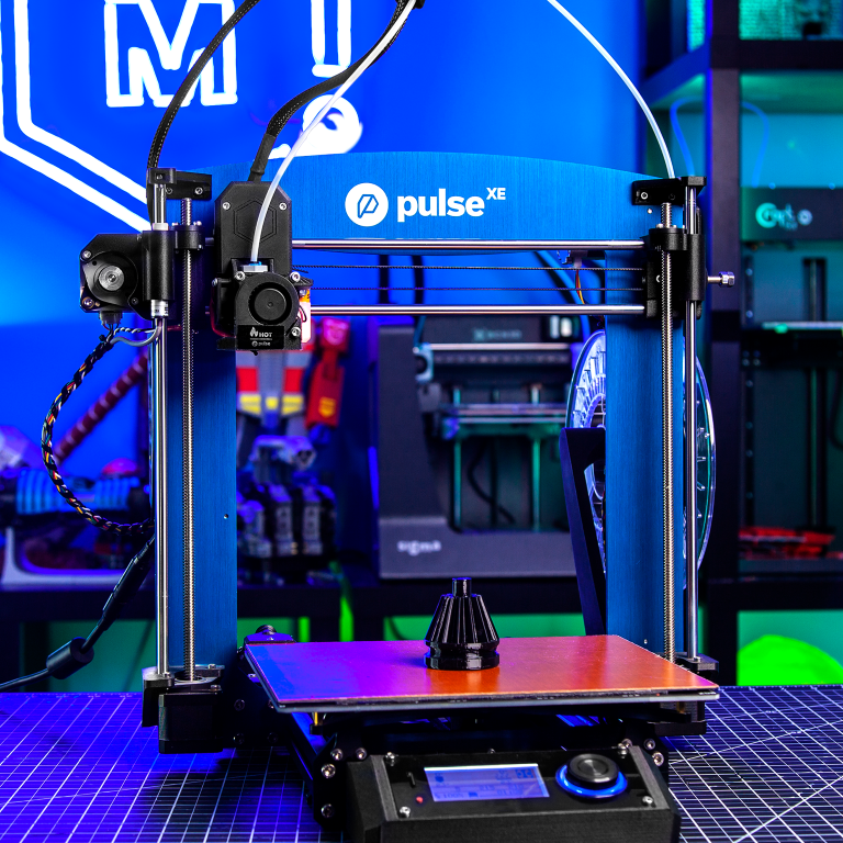 MatterHackers's tweet photo. Infinitely customizable for any need the Pulse family of #3Dprinters can fit any need, from a basic build-out for beginners to an advanced configuration so you can print with #engineeringgrade #filament like #NylonX. See the entire Pulse lineup here: https://t.co/2y8a4xXLP2 https://t.co/Y8PYOwFShy