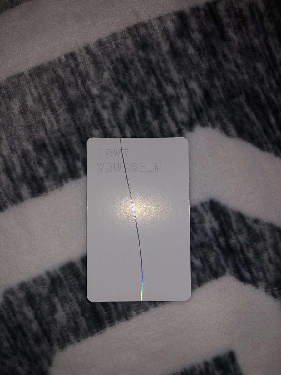 animeMA_'s tweet photo. WTS Photo Card

📌Have: 
Love Yourself:TEAR version U 
#JUNGKOOK 
Love Yourself:Her version O
#Taehyung

📍Location: worldwide 🌎 from 🇺🇸 

— please RT —

[#kpop #bts #officialpc #jk #Taehyung 
@kpoptrade_usa 

@kpopselling 

@BTStradePC @BTS__TRADING @BTStrading_USA @btstrades_ https://t.co/nuIWD6QAoy