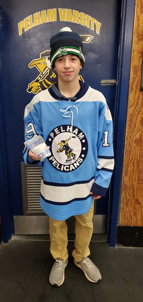trav_is_jackson's tweet photo. Congratulations to @pmhsvarsitypuck's Louie Marcellino on being named @SkateComfort's "Player of the Game!" #HVpucks https://t.co/CrzwouScTY