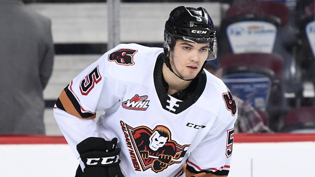 Big milestone for the big man! 💪

Big congrats to Jackson van de Leest on playing in his 150th career WHL game last night in Swift Current! #25Together