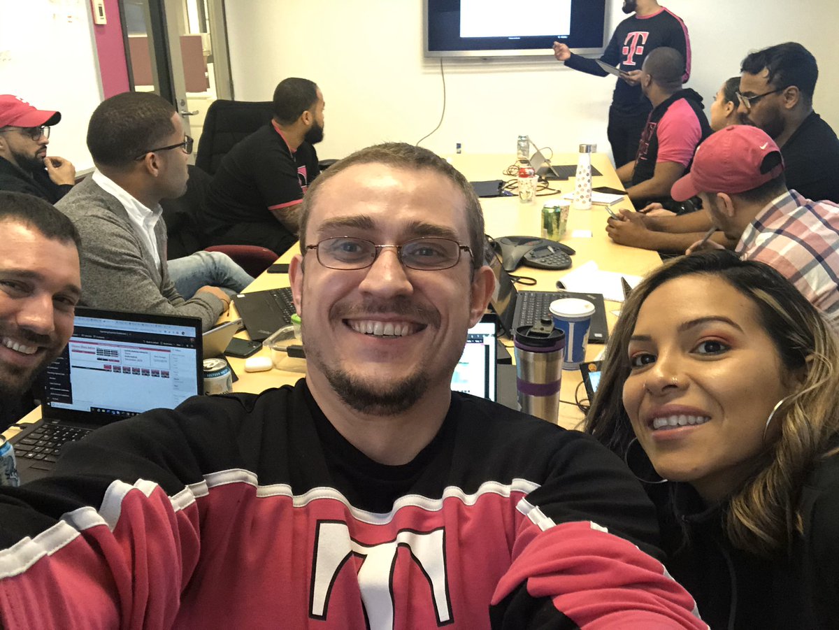 eljefe_30's tweet photo. Our first #OneBronx Business Review of 2020 📚
These leaders came in ready to share there vision for Q1 but more importantly how were going to deliver BIG in January📈
Thank you @JohannaVillNYC & @AnthonyPara17 for your support!
#OneBronx #Vision2020 #Impactleaders #NERules https://t.co/XeoULqaREo