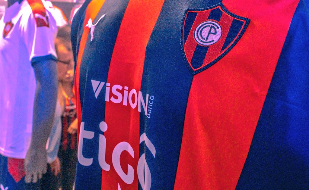 SORTEO
Está muy linda la piel del pueblo.
Entre todos los que den RT a la publicación y sigan la cuenta <a href="/victorhugopy/">Víctor Hugo Ibarrola</a>, sorteo 1 remera oficial de <a href="/CCP1912oficial/">Club Cerro Porteño</a> 2020