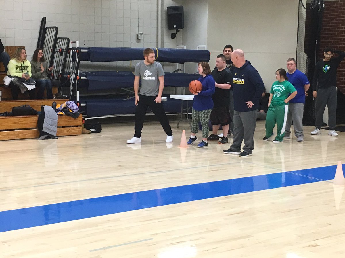 WCCCAthletics's tweet photo. Fun night at Westmoreland as Wolfpack Men’s &amp; Women’s Basketball team working with Westmoreland County Special Olympics. #specialolympics #packproud #specialpack https://t.co/JToNbEmlpn