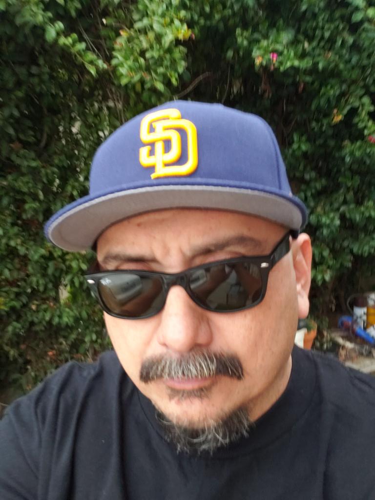 BigFrog619's tweet photo. The @Chargers are no longer my team, but their colors still belong to me. They need to hurry up and give them back #Rebrand or #BoltBackToSD https://t.co/gyByOKGObj