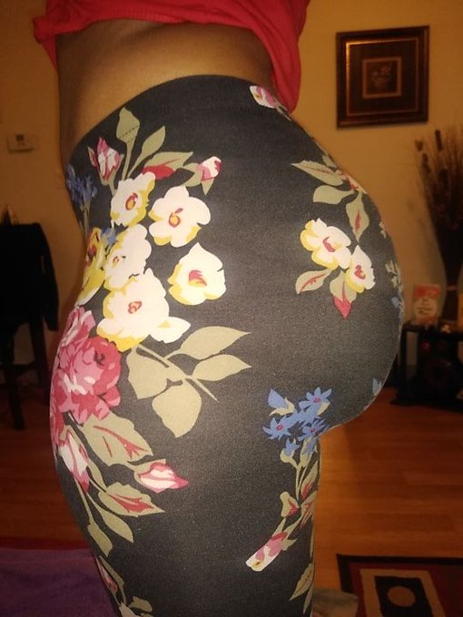 Booty Meat #thickebony #bigbooty #bigass https://t.co/DMrsWrvsnh https://t.co/BwSiOOry8t<a href="/tag/thickebony"class="tags">#thickebony</a><a href="/tag/bigbooty"class="tags">#bigbooty</a><a href="/tag/bigass"class="tags">#bigass</a>