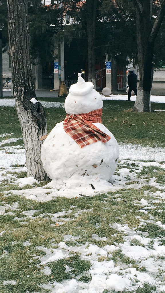 雪人的围巾和我的一模一样😝