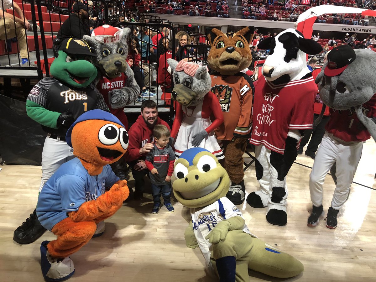 HSSalamanders's tweet photo. Sal had a great time at the @PackWomensBball game! Thanks for the invite @PackAthletics!!! #ManderMania https://t.co/ribnjTtyZK