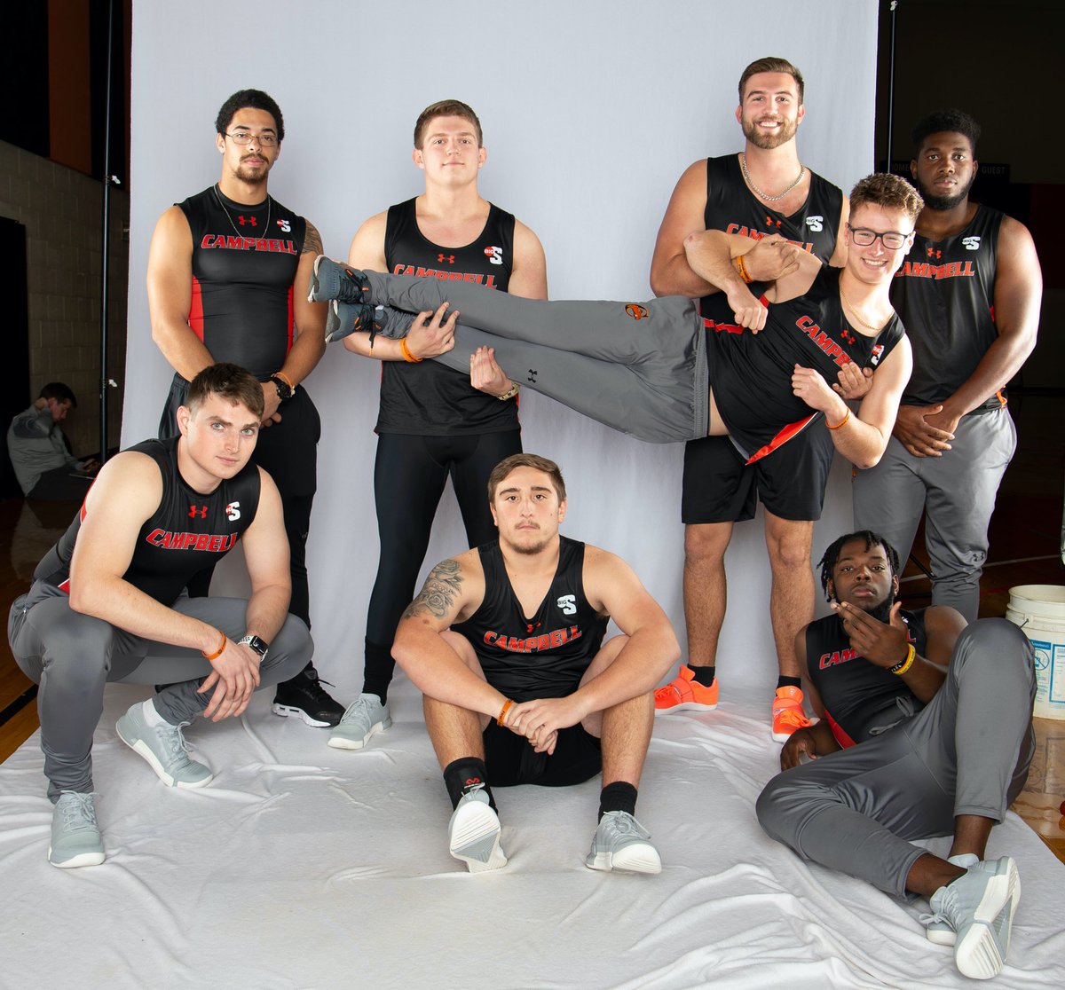 GoCamelsThrow's tweet photo. 👋 Meet the 2020 Campbell University Throws Squad!

We are a SQUAD that believes in each other 😤‼️

Our core principles are:
🔸Accountability
🔸CLEAR Communication 
🔸Intensity 
🔸The Details ➡️ They ALL Matter
🔸Building Confidence Daily 📈
#Allin #Family #DominateEVERYTHING https://t.co/sDbjJYD1E6