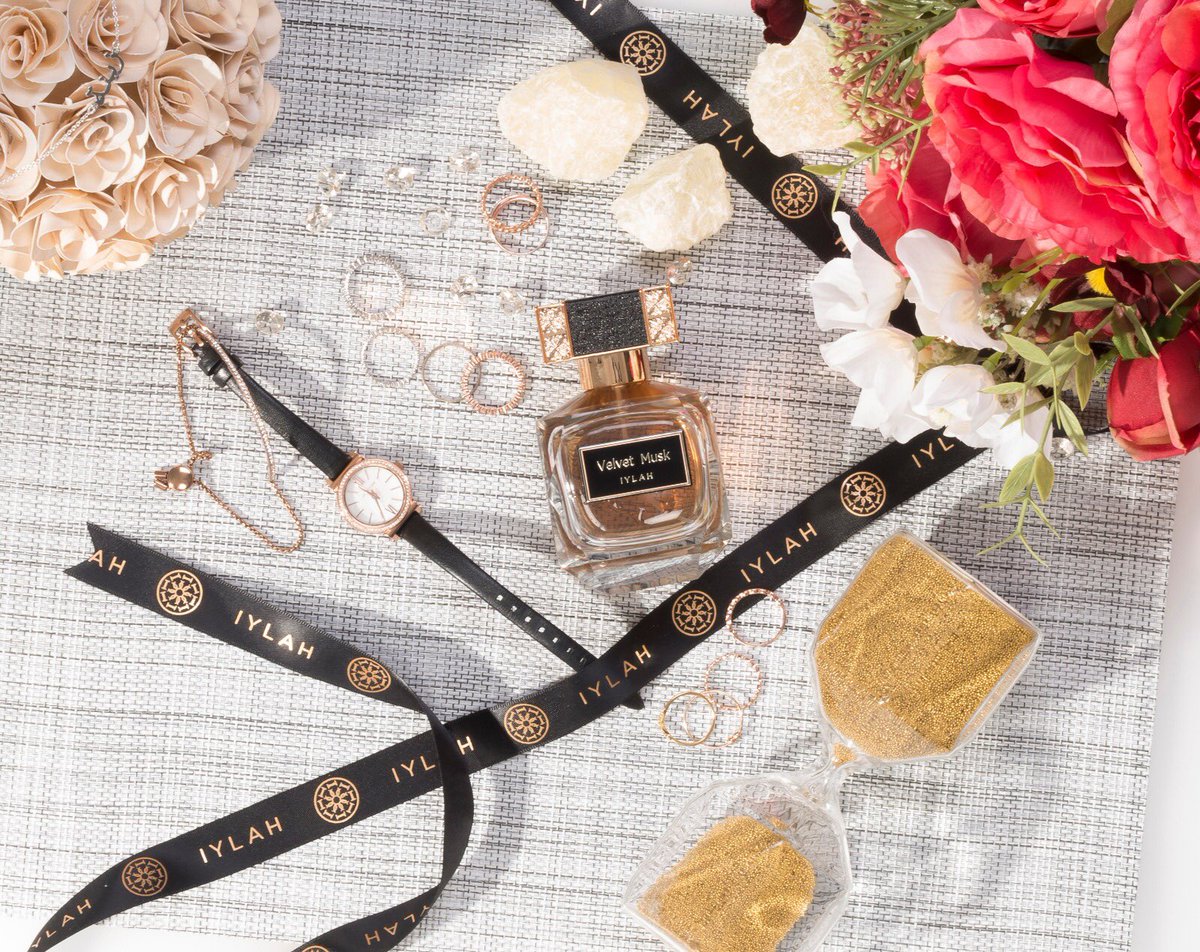Grace yourself with velvety musk carefully blended with subtle hints of amber and sweet wood.

Made with luxury

Visit our website iylah.com

#fragrancereviews #iylah #fragrance #velvet #musk #oud #london #iylahofficial #perfume #niche #luxury #gift <a href="/iylahofficial/">IYLAH</a>