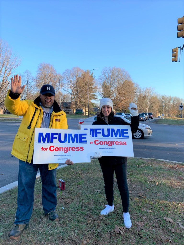Mfume4Congress's tweet photo. Thank you #TeamMfume for greeting our  supporters in Columbia this morning. We appreciate all the waves and shout-outs. Let’s do this! Vote #MfumeForCongress in the Feb. 4 Special Election for Maryland’s 7th Congressional District. https://t.co/lCQVZNMEZc