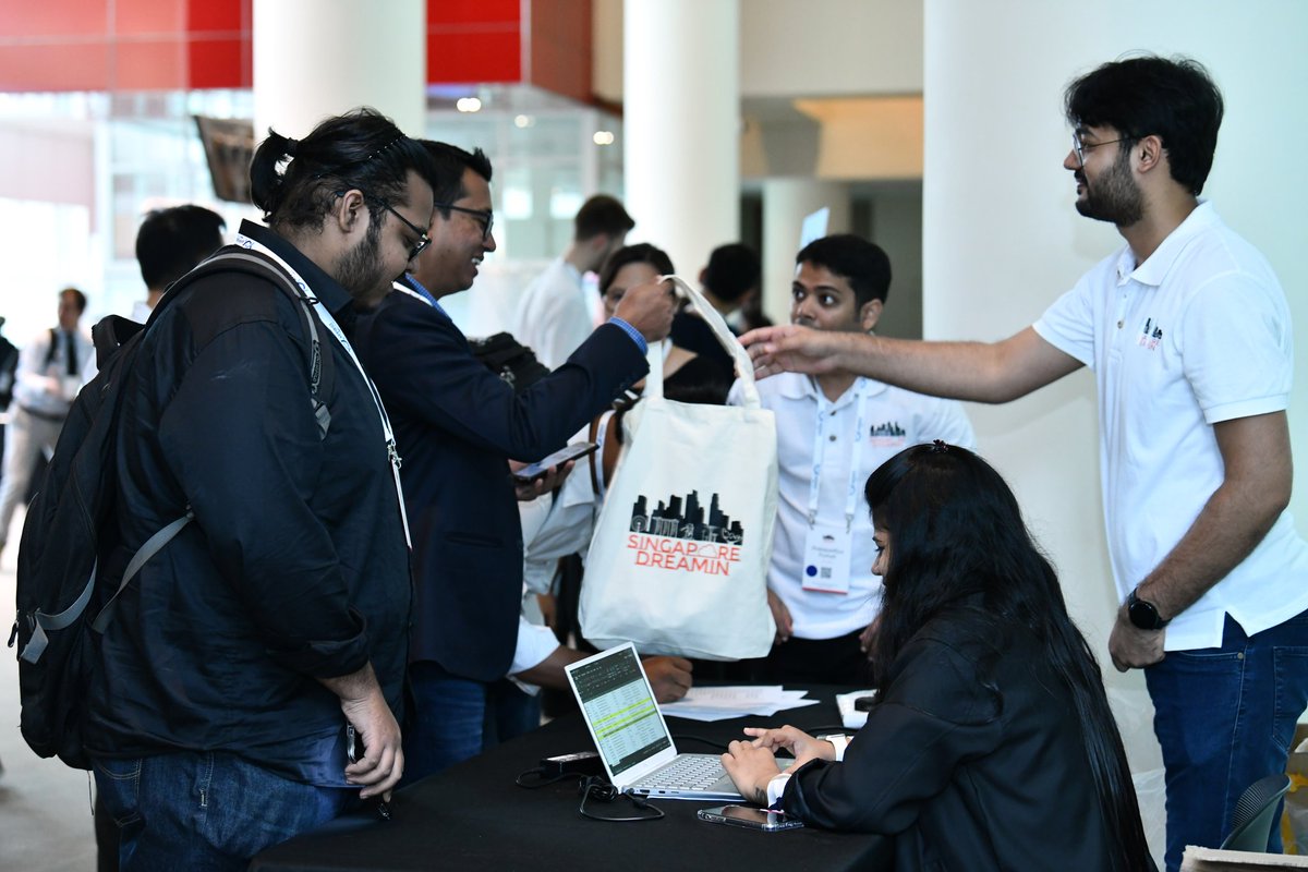 Did you managed to get some exciting swags (or won any?! 🤩) from <a href="/sgdreamin/">SingaporeDreamin</a>?

Snap a photo, show them to us!

 #salesforce #trailblazercommunity #singaporedreamin