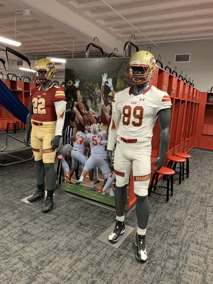 HindmanKaleb's tweet photo. Such a great atmosphere and energy here at COE! Looking forward to staying in touch. Thank you for the very welcoming visit. @StakerCOE @CoachWalkerIV @NewmasterCOE @JerryRohach @CoachNise #KowhawkFootball https://t.co/6r2CQg679w