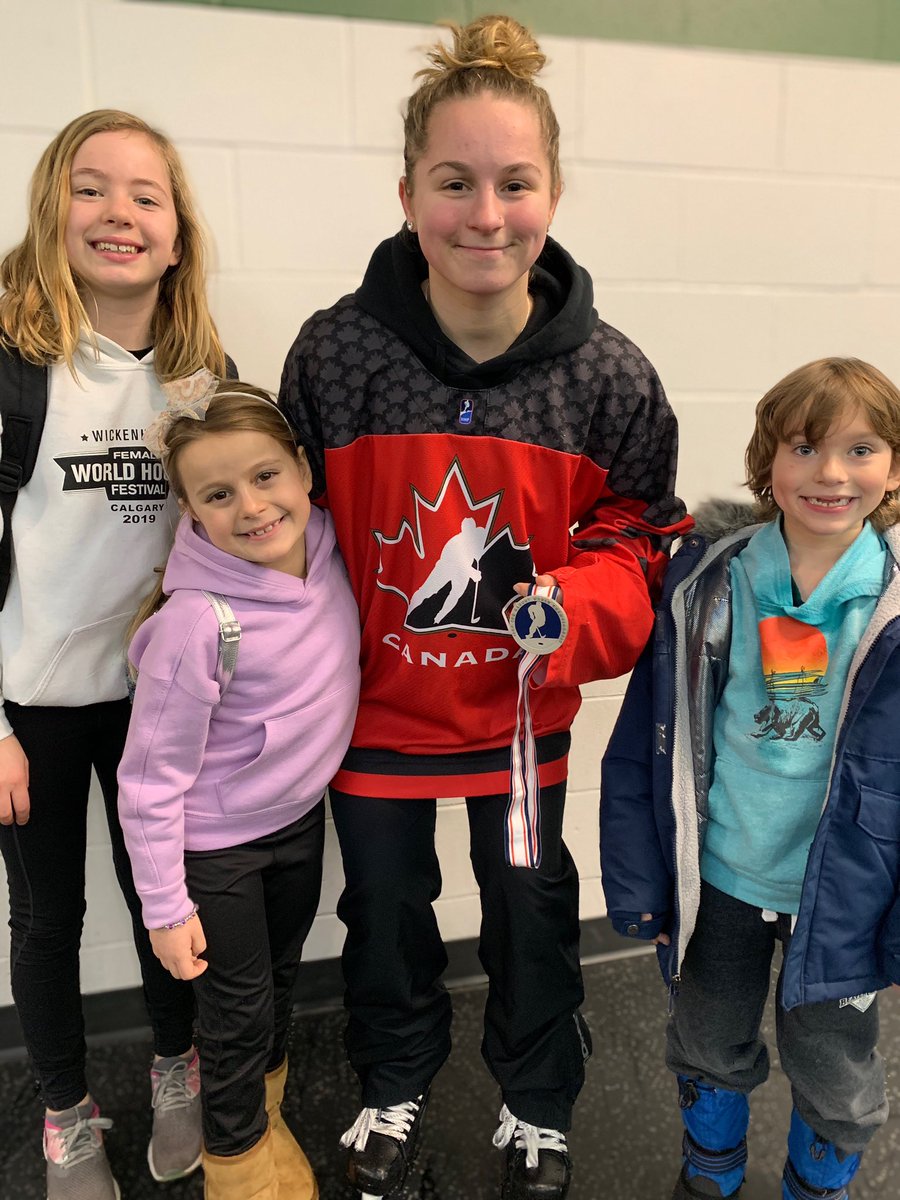 jennabuglioni's tweet image. Huge thank you to the Tri-city Preds atom team for having me out to practice! Its very inspiring to see the next generation of players coming from my home association!