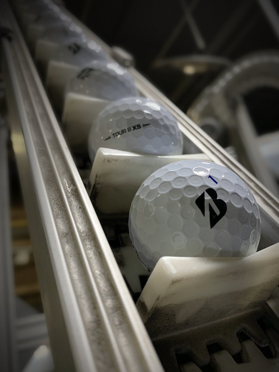 bridgestonegolf's tweet image. New TOURB Is Coming

#SeduceSomeoneInFourWords