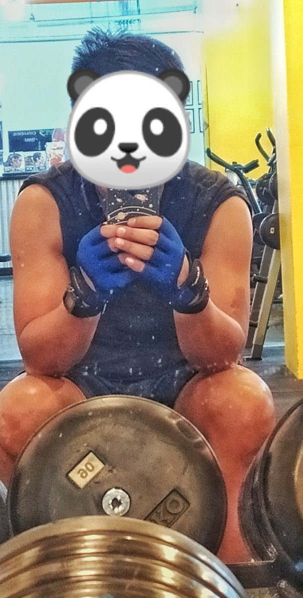 wannabearbie's tweet photo. Friday Grind-r?! #RoadToBorta https://t.co/lE04hVCUJd