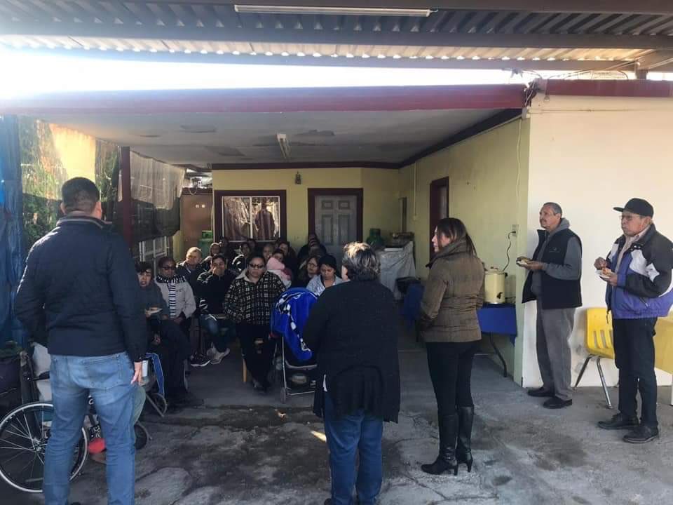 PAN_BajaCal's tweet photo. Seguimos visitando las comunidades y escuchando el sentir de los ciudadanos. El día de hoy, la Secretaria General del CDE, Edel de la Rosa estuvo en reunión de vecinos de la colonia Carranza. Seguiremos recorriendo las comunidades, hay mucho por hacer. #PANBC https://t.co/VcEe9Zr50r