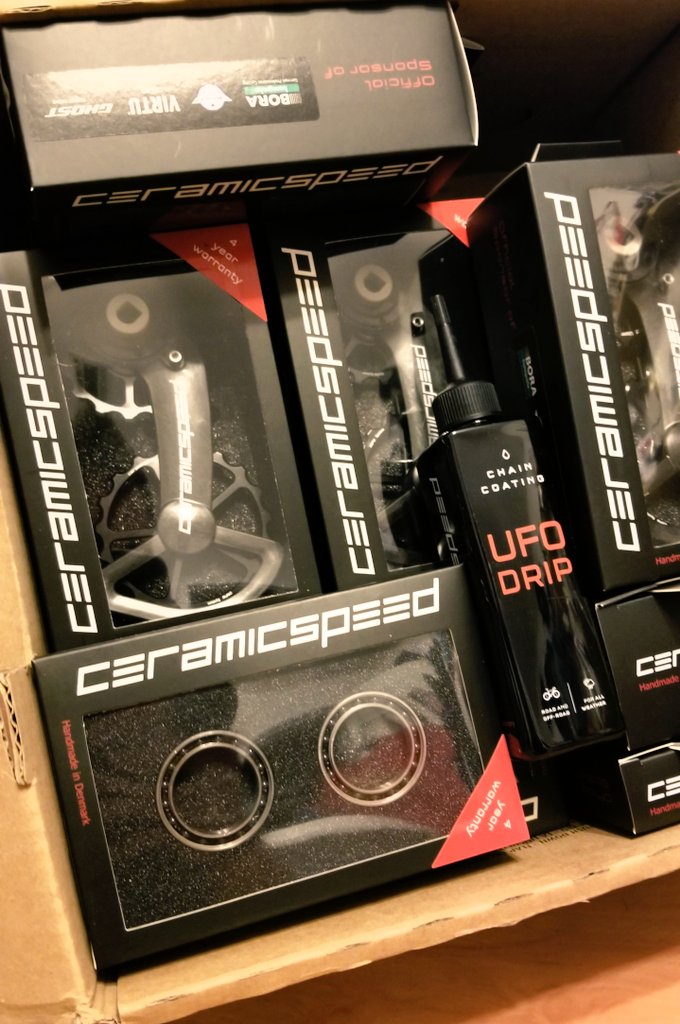 elbowzracing's tweet photo. Stoked to have @CeramicSpeed support us with their latest SRAM AXS OSPW cages and BB's for our 2020 bikes! Tak! 👊🇩🇰 https://t.co/j5CgAhrSQm #ceramicspeedinside #partofthevictory #oversizeMyRide #elbowzracing #elbowz2020 https://t.co/SEV2kK9e9A