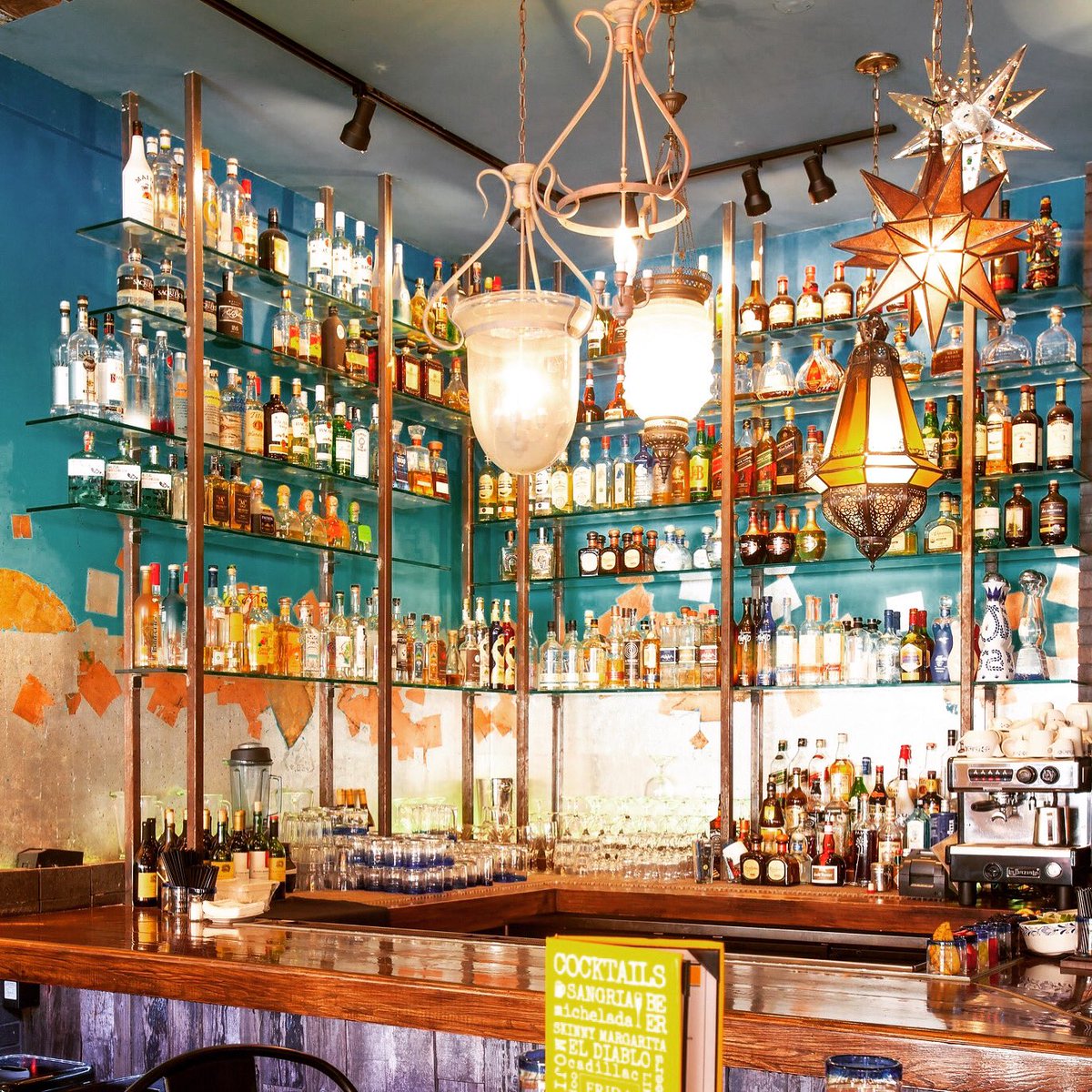 FridaMexCuisine's tweet photo. We're ready for #ThirstyThursday Happy Hour at FRIDA #BeverlyHills! Come enjoy the art of mixology.🍸 https://t.co/5rFNA20hSf
