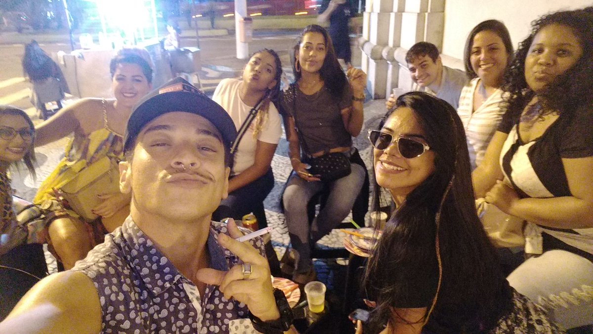 SansilFelipe's tweet photo. Fogo no meteorito Porra  🍻🍻🍻 https://t.co/8XYFdOQhY9