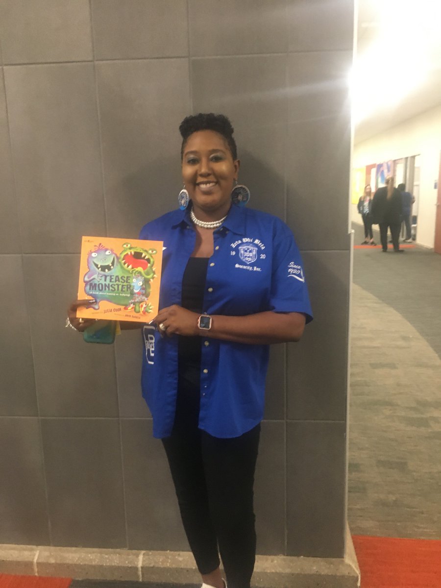 These ladies are rocking our morning rotations!! They are here every morning teaching social skills to our JES students. #JESchat #WISDGreatness <a href="/MistyMcGeee/">Misty McGee🌘</a> <a href="/Njackson618/">Natasha Jackson</a> <a href="/ThomasinaDesou1/">Thomasina Desouza- M.S, M.Ed</a>