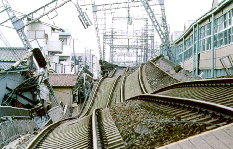 Землетрясение в кобе. Землетрясение в кобе 1995. великое землетрясение хансин 1995. город кобе землетрясение. землетрясение в кобе 1995 фото.