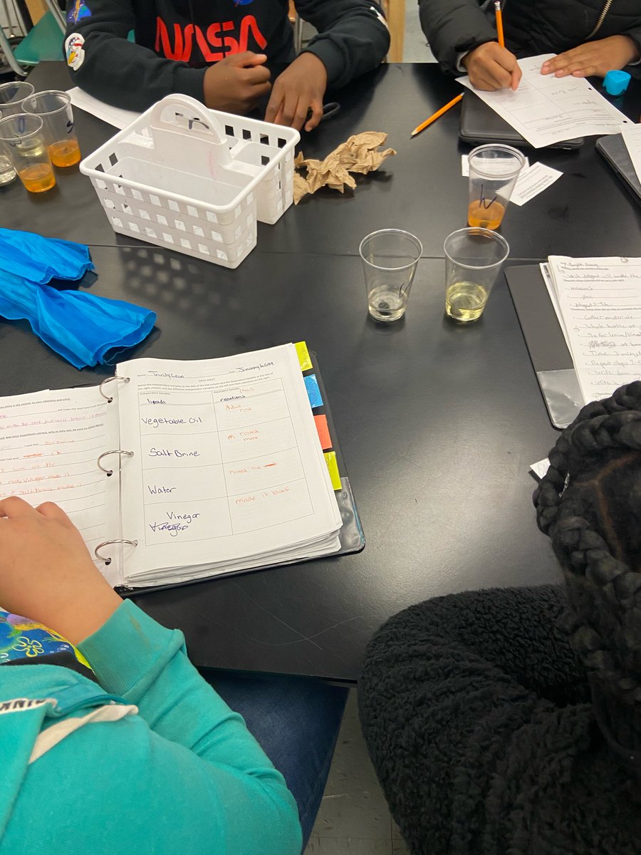 DavisPPSPCA's tweet photo. PCA 7th grade students had an amazing time these past couple weeks looking at chemical and physical properties of different substances. They really have gotten their hands dirty getting into chemistry. #PCAAllday @PPSnews @PghSuptHamlet https://t.co/V09G1xIhF1