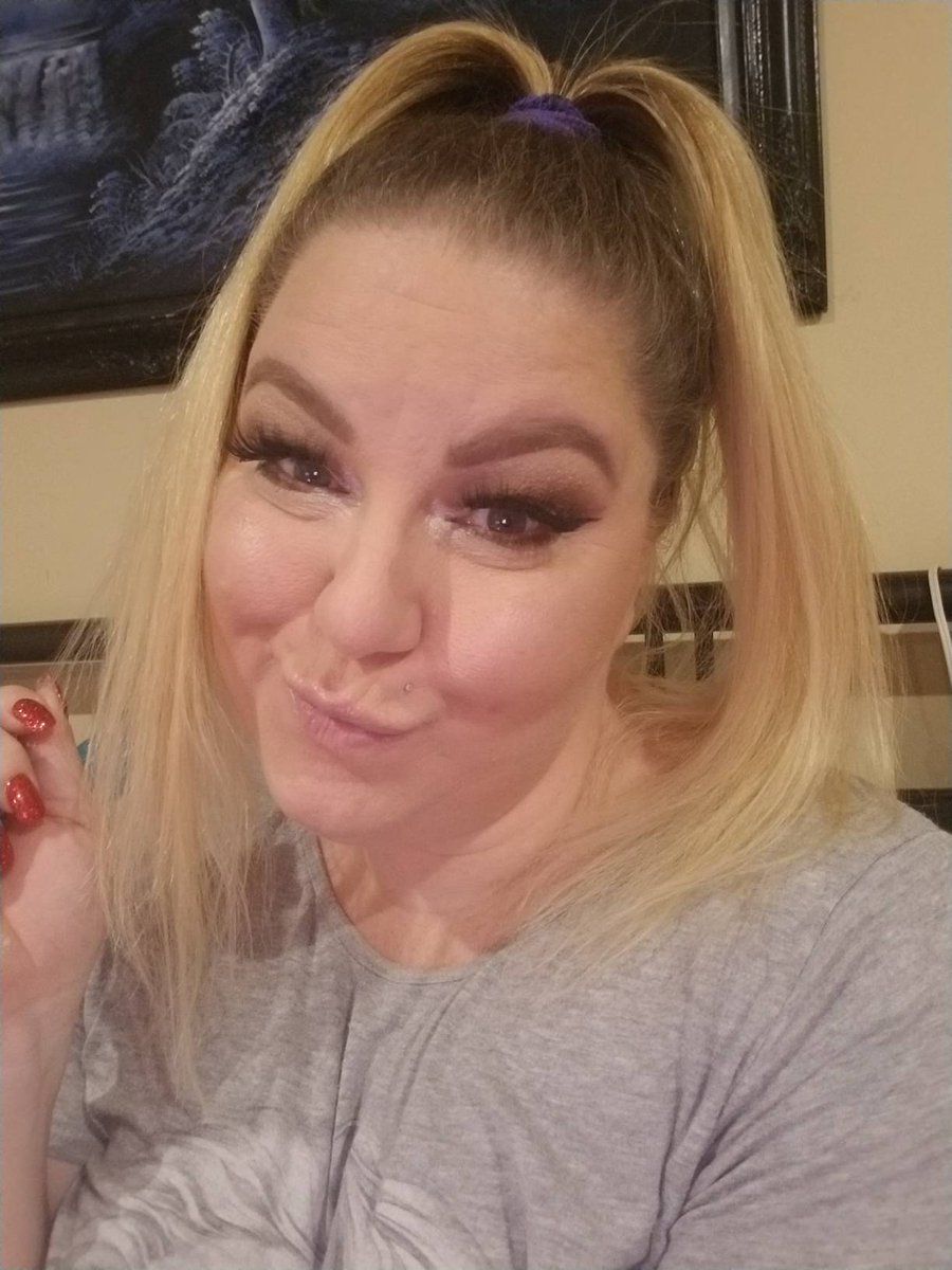 PlatinumPuzzy1's tweet photo. What types of traits do you look for in a potential life partner? https://t.co/Ahyd397lo5