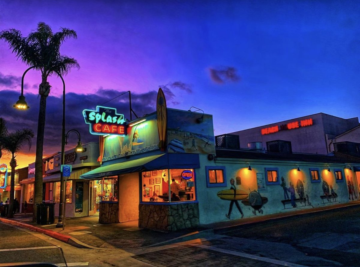 splashcafe's tweet photo. A "splash" of color! 😍⁣

Fantastic photo captured by @TrishaButcher1!⁣
⁣
📍#SplashCafe #PismoBeach https://t.co/MRJIJYVHgm