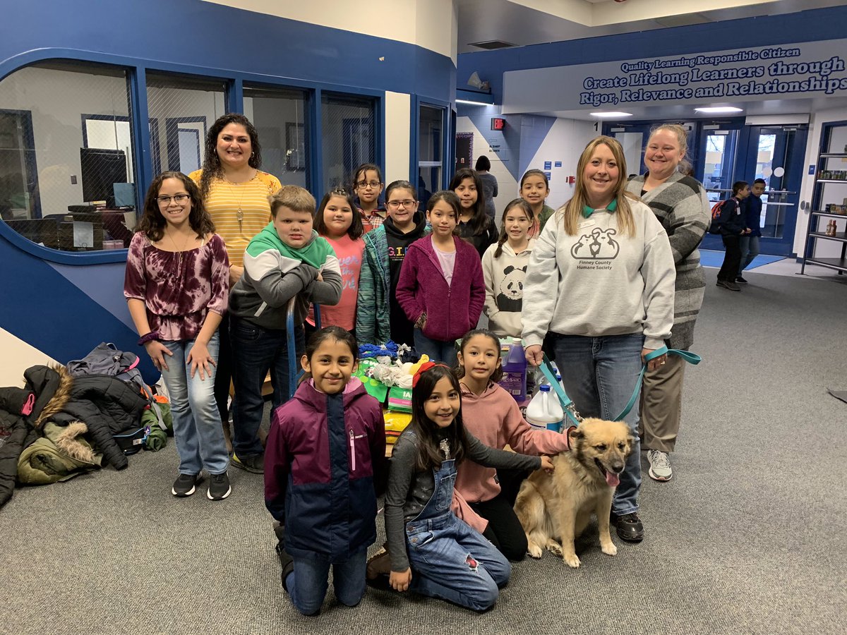 VO STUCO made a donation to the Animal shelter today.  Supporting Roxie’s friends!  #vostars