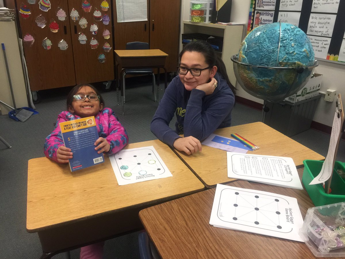 NewAcctLV's tweet photo. Math &amp; Literacy Night at Marion Earl ES #KhanAcademy #Literacy #Math #MarionEarlES @JamescervantesL @ccsd_cpd #RBG3 @ClarkCountySch @SuptJaraCCSD  #1ForKids https://t.co/98J1xz5g0J