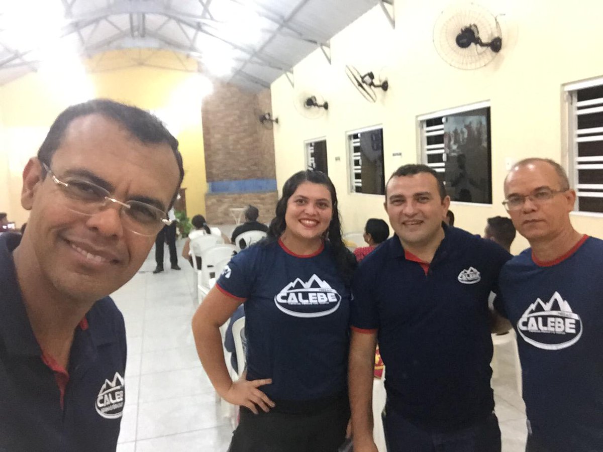 PrJocildo's tweet photo. Movimentação #Calebe2020 no Distrito Aeroporto em Teresina-PI avançando no cumprimento da missão. #Desbravadores #PaixãoPelaMissão #UNeB #MPI https://t.co/yRvNkrTGlM