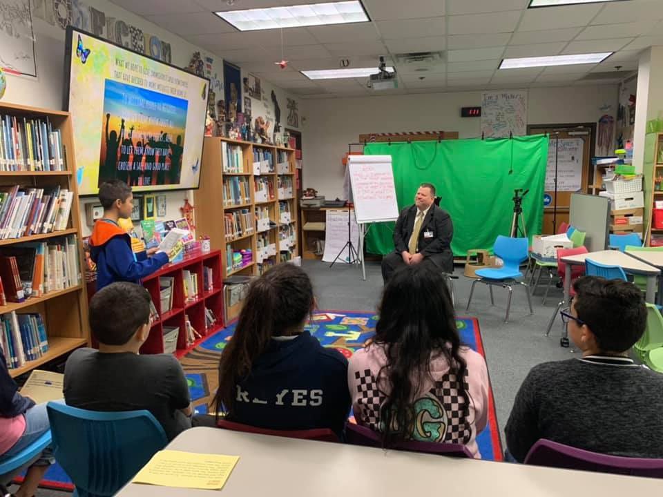 romenendez14's tweet photo. Our 5th gr Ss from @MsHernandez6 class who are the Web Developers of Mesquite is my Home Now presented their project’s purpose,journey &amp;request for a welcoming message to include in their website to @cityofmesquite Mayor @BruceArcher14.These young humans are #HOPE. #CannadayES 1/ https://t.co/PassFfTbA4