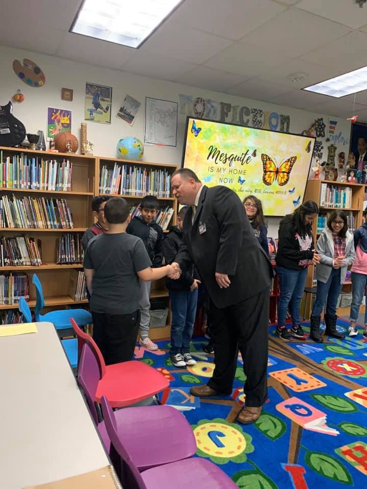 romenendez14's tweet photo. Our 5th gr Ss from @MsHernandez6 class who are the Web Developers of Mesquite is my Home Now presented their project’s purpose,journey &amp;request for a welcoming message to include in their website to @cityofmesquite Mayor @BruceArcher14.These young humans are #HOPE. #CannadayES 1/ https://t.co/PassFfTbA4