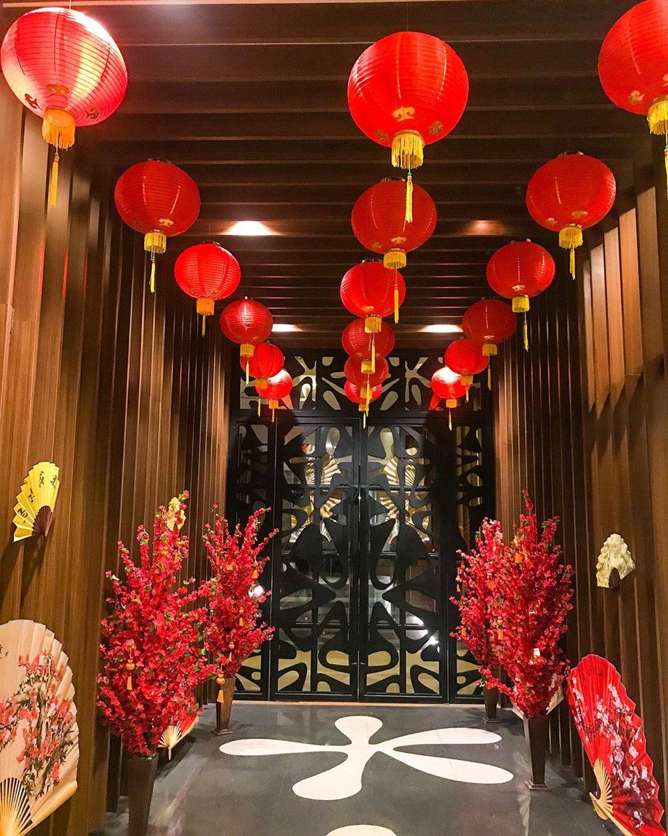Gong Xi Fat Chai Something special has been built in our Green Canyon Restaurant. Take a pose and spread the spirit of welcoming year of the rat . . 📞 021 842 80 888 sentul.alanahotels.com