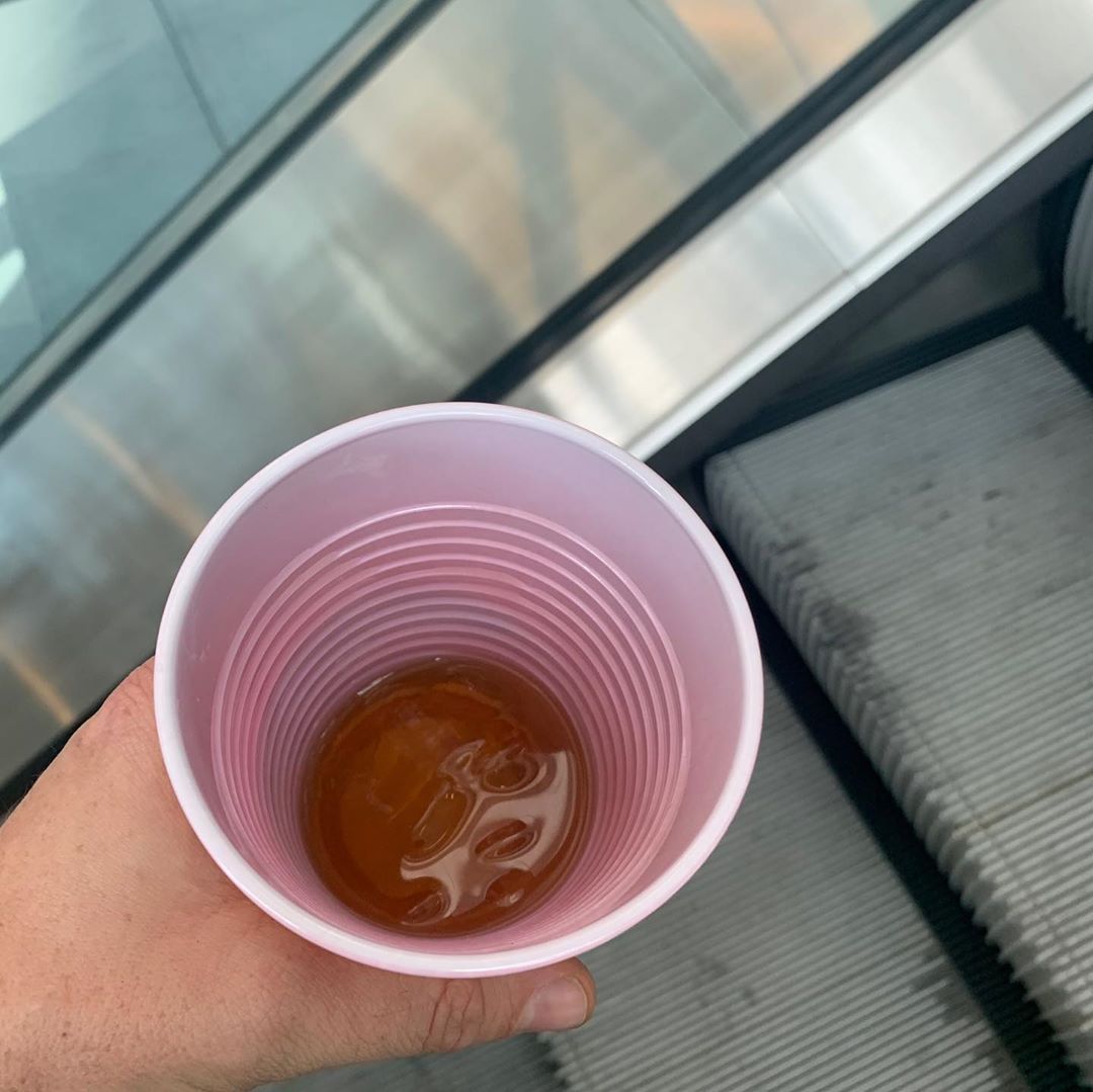 maria_nero's tweet photo. @mattbellamy hanging out at the @NAMMShow promoting the @Manson_Guitars Meta Series, chilling with whiskey in a Solo cup, just being cool. 🥃
.
.
#MattBellamy #NammShow2020 #whiskeyinasolocup #ultimatecool #metaseries #mansonguitars https://t.co/9bC0dqDE42