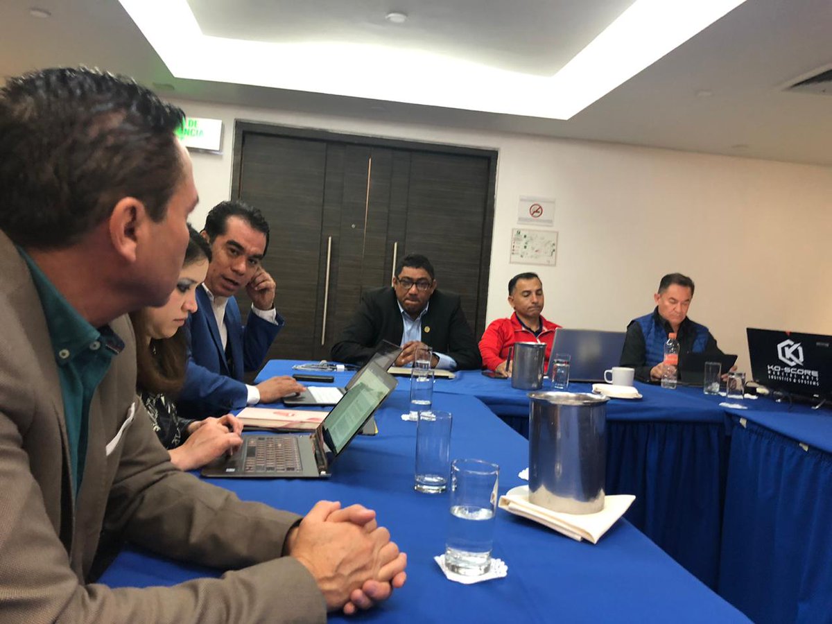 femextkdoficial's tweet photo. Hoy por la tarde, en la Ciudad de México, se realizó el nombramiento de la Comisión Reorganizadora de la Asociación de Hidalgo, y además el Consejo Directivo de la #FMTKD realizó una reunión para ver las actividades del primer trimestre del año. #Taekwondo https://t.co/rWfffUTJ7g