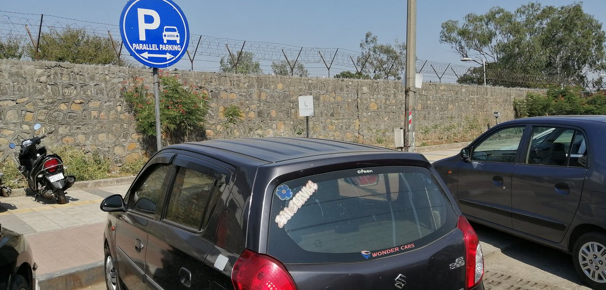 SwappyDPappi's tweet photo. Daily 2Whs are Parked in 4wh parking space outide Mantri IT park, Nagar Road, Pune. Pls Help. Can't raise so many cases on SahayakApp. @TrafficSahayak @PuneCityTraffic @ThePuneMirror https://t.co/vbsXpgGOca