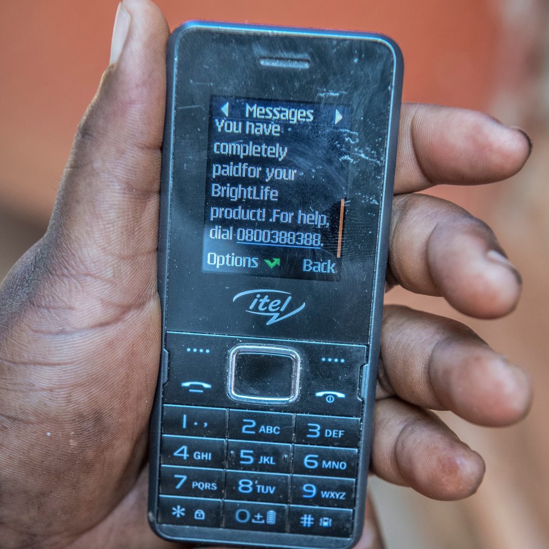 BrightLifeFINCA's tweet photo. For majority of people, income is low, irregular, &amp; unpredictable. However, the #PAYGo payment flexibility is at the centre of the #solar sector expanding affordable #energy access in a frequency that fits the realities of individual #financiallives. How?👉https://t.co/AN00dYjQwQ https://t.co/oxq73AbBOW