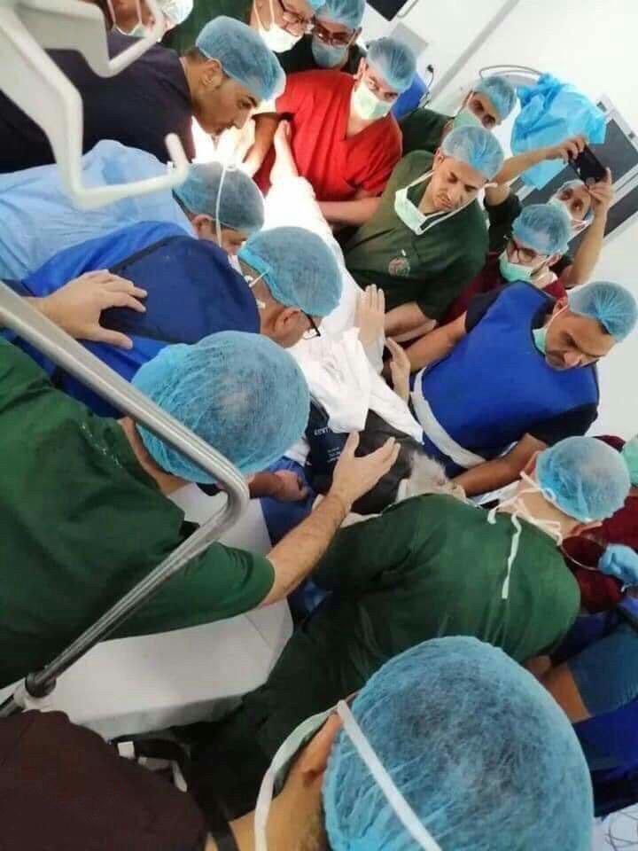 kashaf1318's tweet photo. آیت اللہ العظمی سیستانی کا پیر مڑنے سے ان کے بائیں جانب کی ہڈی ٹوٹ گئی ہے جس کا آپریشن آج ہو رہا ہے.
تمام مومنين و مومنات سے گزارش ہے کہ ان کی مکمّل صحتیابی کے لیے ایک بار درود پڑھ کر امیر المومنین (ع) کو ہدیہ کر دیں 

اللهم صل علی محمد و آل محمد

  #Retweet for maximum darood https://t.co/RFOa5die9k