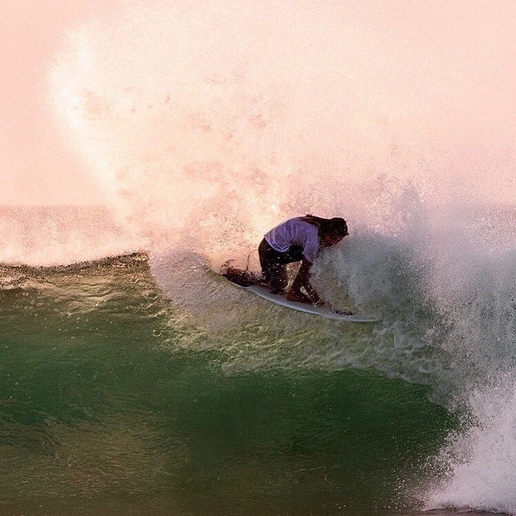 RVCAJapan's tweet photo. Oscar Langburne last light || Photo : @chrisgrundyphoto || #rvcasurf #rvca_ausnz #RVCA https://t.co/Kgt9g7VP4k