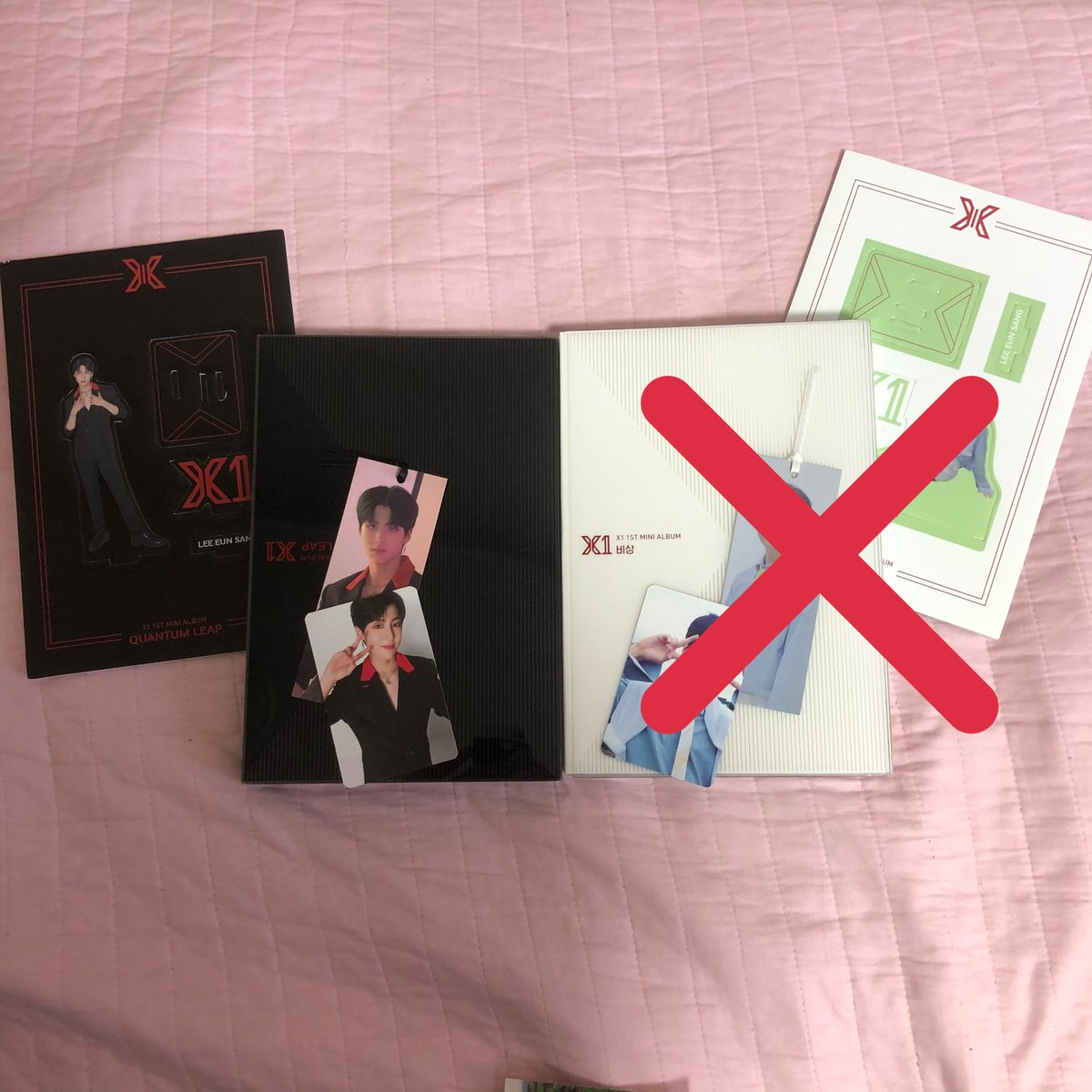 lO26S2__'s tweet photo. 1)엑스원 이은상 퀀텀 앨범 풀셋 (등신대,포카,책갈피 포함) 1.0

2)엑스원 키노 앨범 퀀텀,비상 버전 이은상 포카 일괄0.5

3)엑스원 쇼케이스 엠디 9,10 일괄 0.7
#엑스원 #이은상 https://t.co/zfdP63ioLD