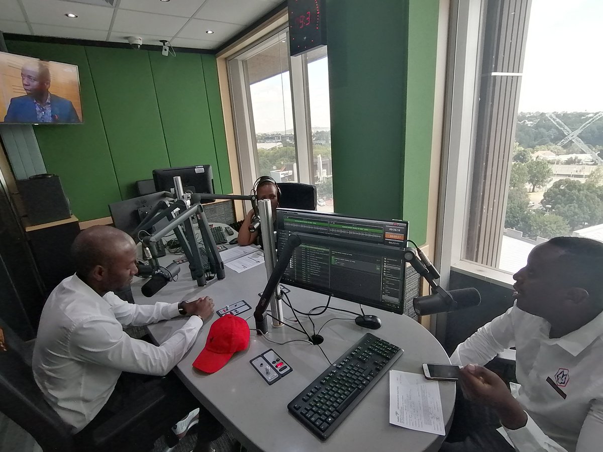 ChangeYourGame2's tweet image. NOW: We speaking to Siyabonga Ndebele and Nkanyiso Nkomo the founders of  @Guma_Protection  services - a risk management company based in Johannesburg, South Africa @channelafrica1 @Chinyanja1 @Kiswahili_CA
@FavoredAsa