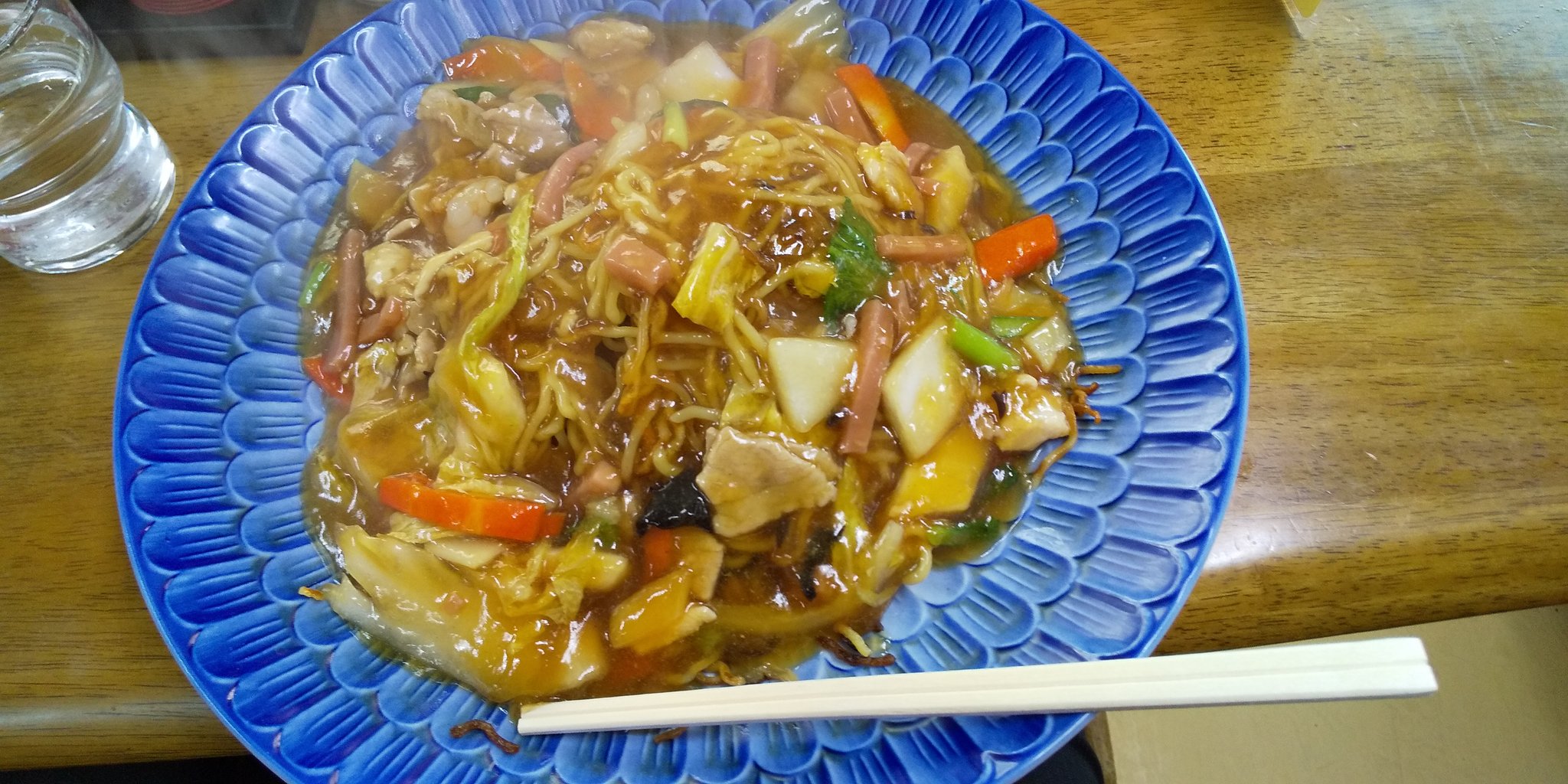 Yotti A Twitter お昼ごはんはこちら 苫小牧市にある 花まささんのあんかけ焼きそばを食べました ラードを使っていないらしく 量が多いのに最後まで食べれてしまうあっさり味です 良かったらぜひ お昼ごはん ランチ 花まさ 苫小牧 T Co Jl6zodusjy