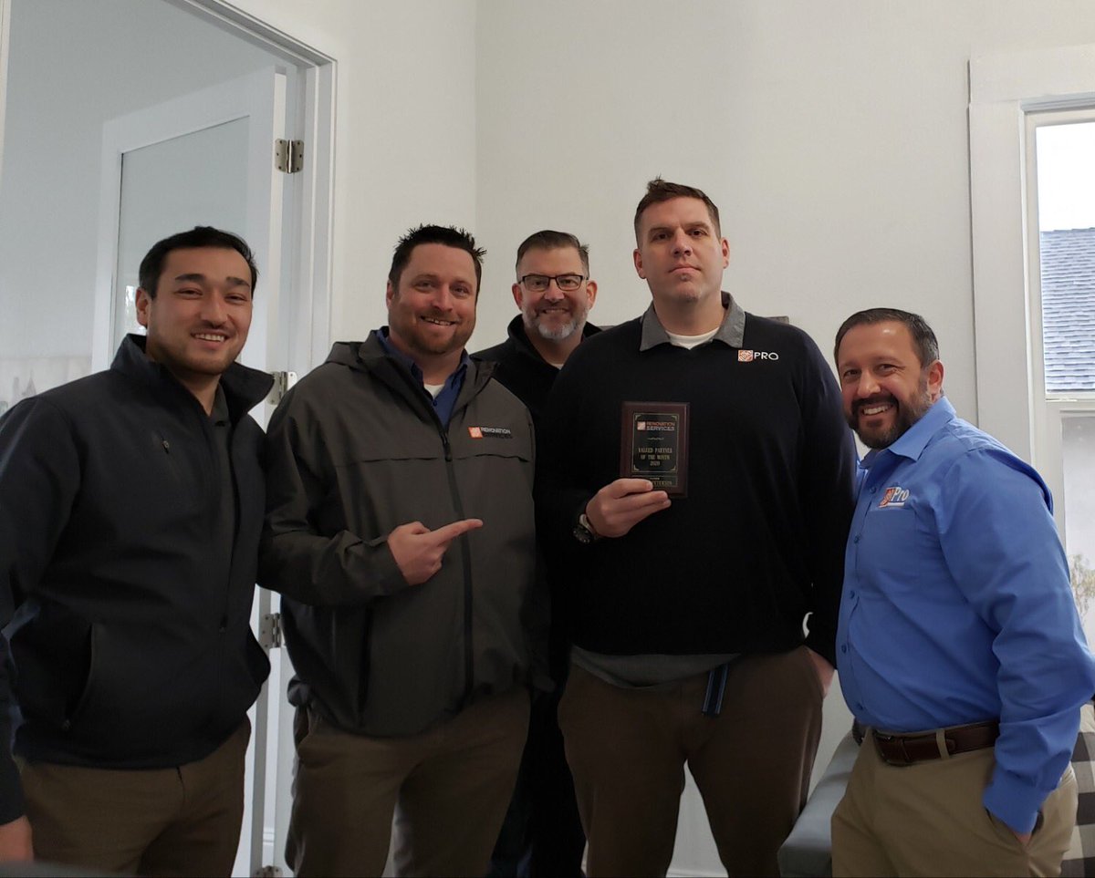 Day 3 of the Western Division tour- In Sacramento w/ our Valued Partner Award winner, Jason. He’s found nearly $200k in HRS renovations in just TWO months for his managed account- and we are just getting started! Great work to ⁦<a href="/phil_ringuette/">Phil Ringuette</a>⁩ for executing these flips!