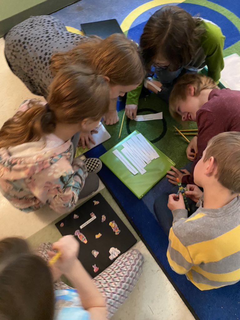 Collaboration during William &amp; Mary #AACPSReadWithMe #AACPSAwesome <a href="/CroftonESAACPS/">Crofton ES AACPS</a>