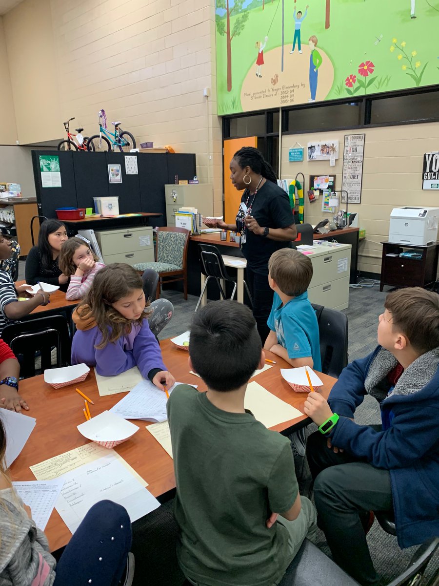 MsMendozacrew's tweet photo. How lucky is @CyFairYeager ??  Clubs have just made their debut this week, and all of our S’s are so excited!  We have everything from T-shirt making to coding!  #yeagerbuzz @ldickens_cfisd @Caldwells_Class @MrsKovanda https://t.co/JdSESYq13s